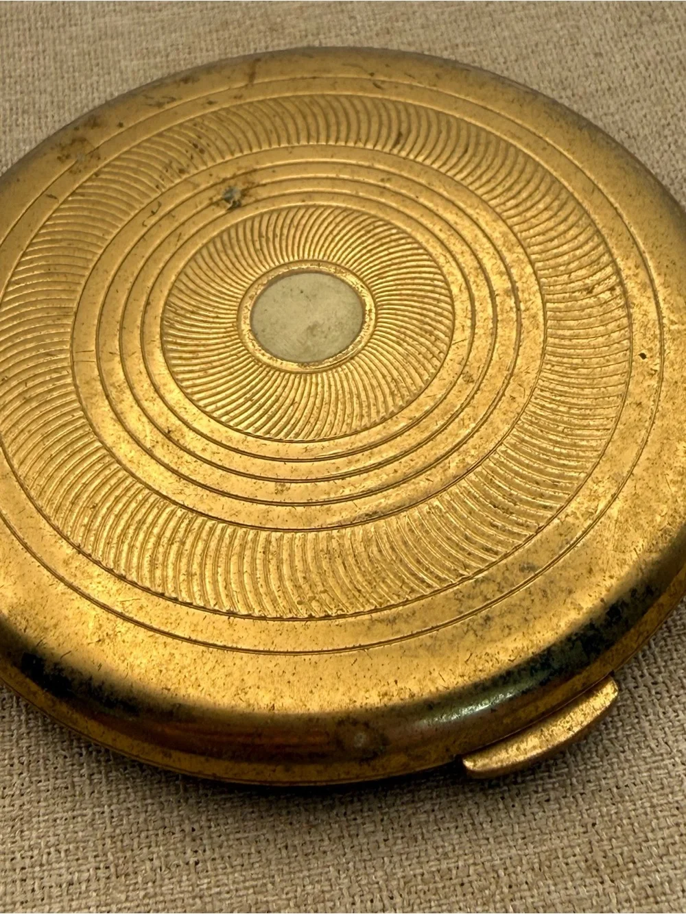 Vintage Paris COTY New York Gold Compact setting powder